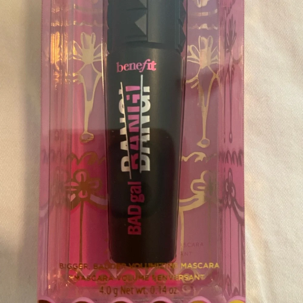 Benefit Cosmetics Mascaras Trio black + neutral eyeshadow duo. Brand New in box